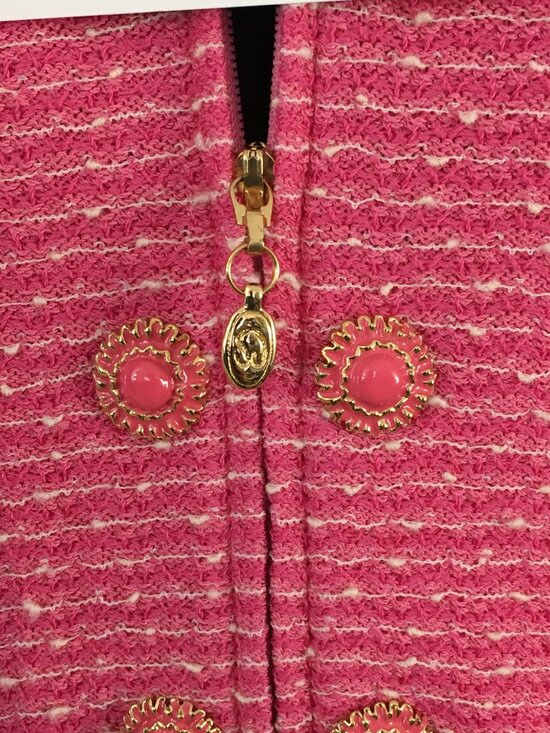 BEAUTIFUL St John couture knit pink multi jacket skirt suit size 2 - Picture 9 of 12